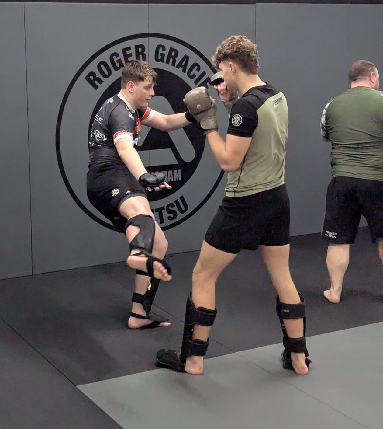 MMA striking and grappling class in Buckingham